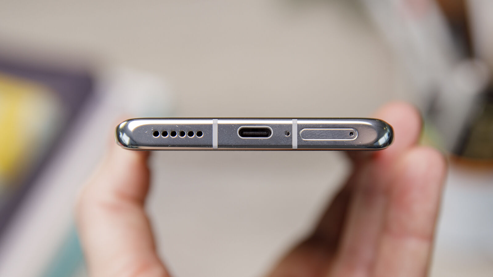 Huawei P50 Pro bottom USB-C