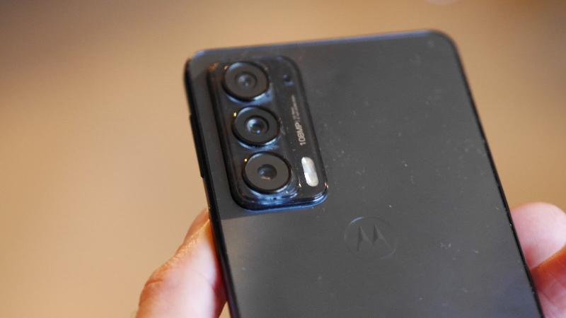 Motorola Edge 20 cameras