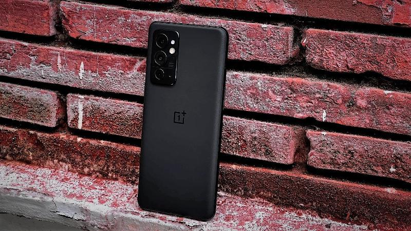 Conception OnePlus 9RT