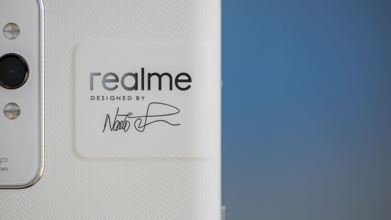 Realme GT 2 Pro plinth