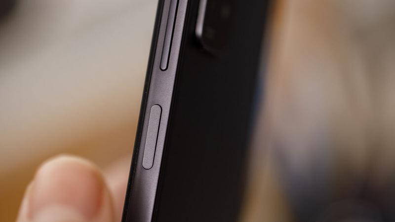 Xiaomi Redmi Note 11 Pro 5G review: Fingerprint sensor